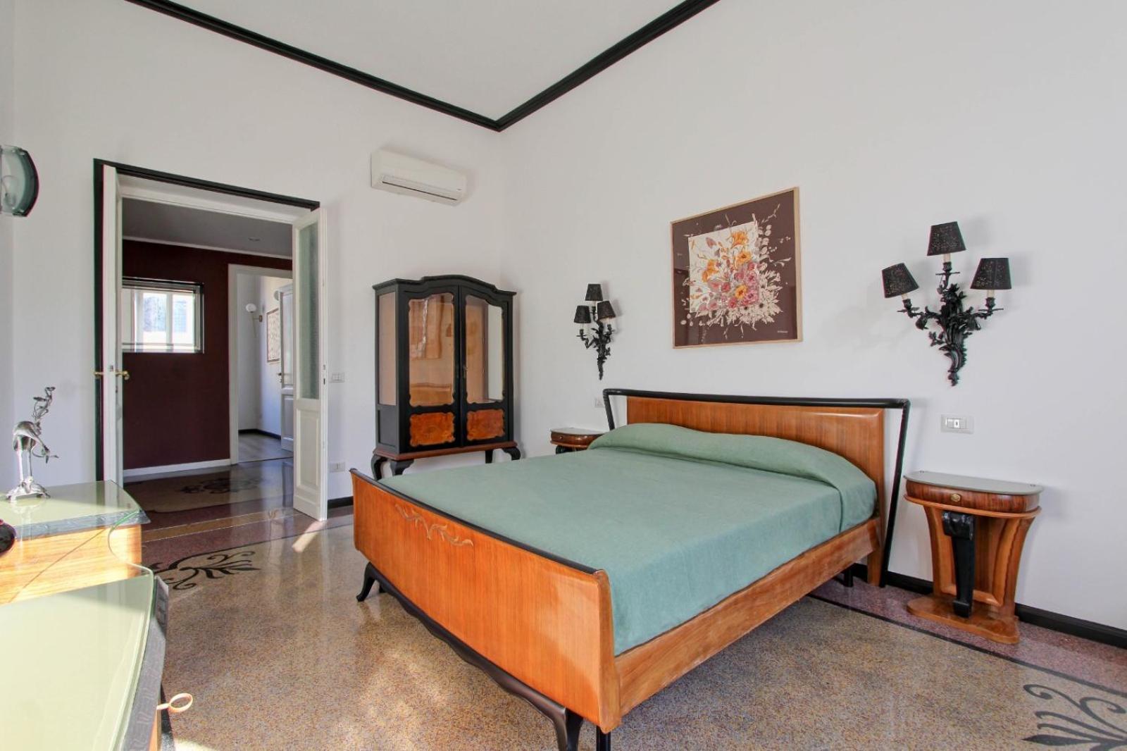 Tibullo ,classico Ed Elegante Appartamento