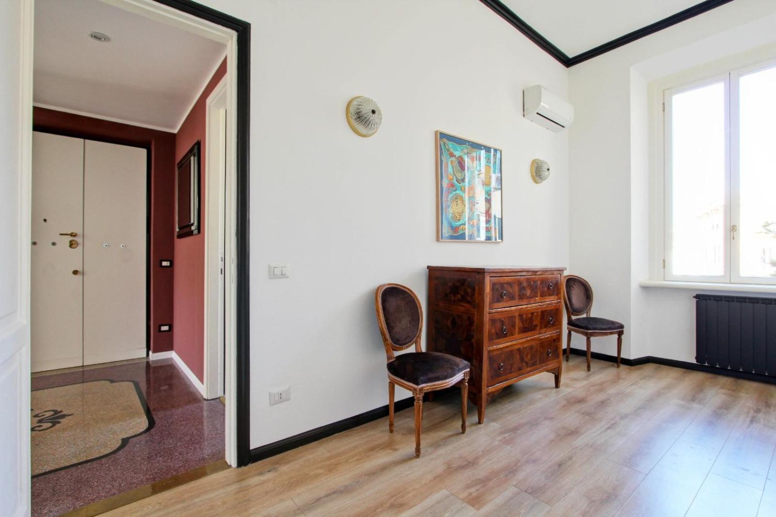Tibullo ,classico Ed Elegante Appartamento *